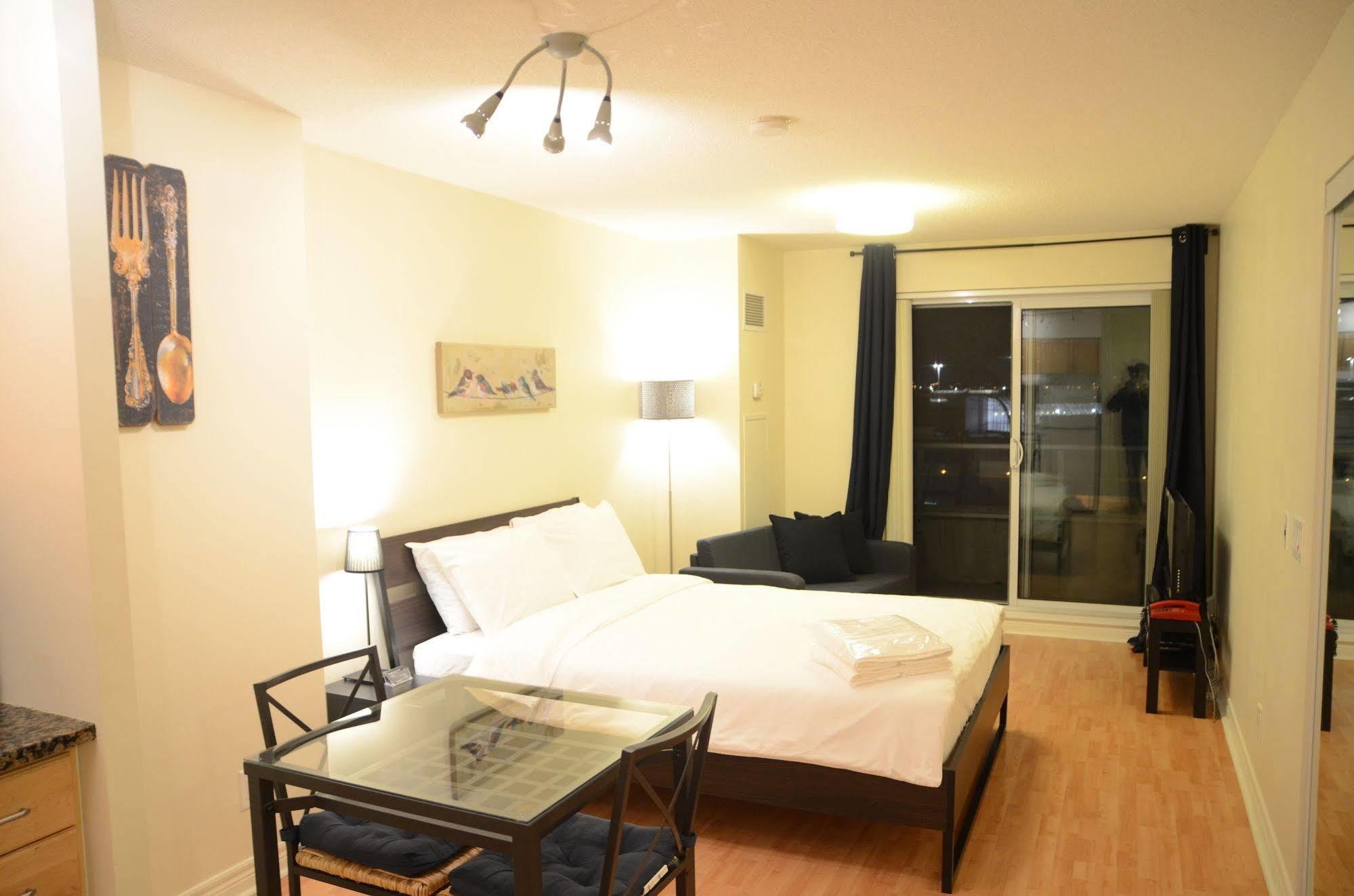 Scarborough Centre Luxury Business Suite Markham Extérieur photo